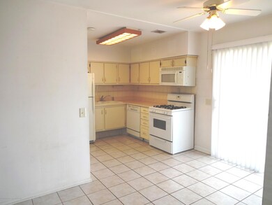 F Kitchen 1