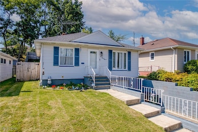 Bungalow with a shingled roof