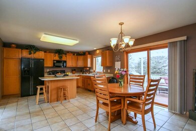 845 Fox Run Ct, Oregon, WI 53575 - photo 3