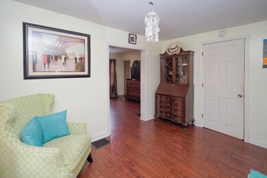 406 E Franklin St-106