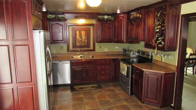 333 W 7th St, Auburn, IN 46706 - photo 2