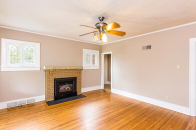 400 W Broadway-7