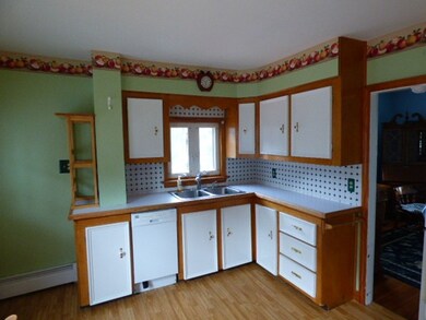 40 Winthrop Ave, Lowell, MA 01851 - photo 7