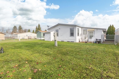 1646 Darin Dr, Grants Pass, OR 97527 - photo 4