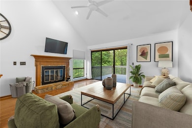 VIRTUAL STAGING
