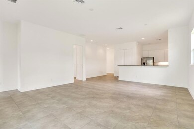Living area Kitchen 1