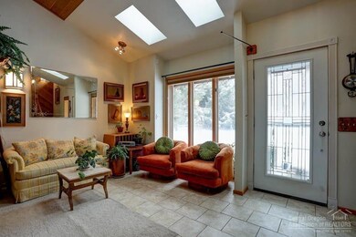 60773 River Bend Dr, Bend, OR 97702 - photo 3