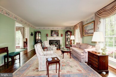 8217 Coach St, Potomac, MD 20854 - photo 5