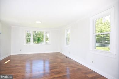 540 Crown Point Rd, West Deptford, NJ 08086 - photo 6