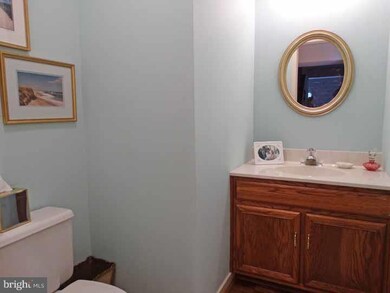 138 Montrose Ave unit 34, Bryn Mawr, PA 19010 - photo 4