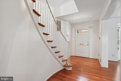 8407 Willow Forge Rd, Springfield, VA 22152 - photo 5