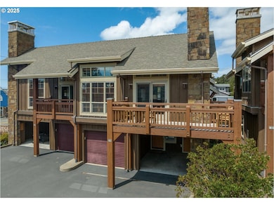 132 E Surfcrest Ave, Cannon Beach, OR 97110 - photo 2