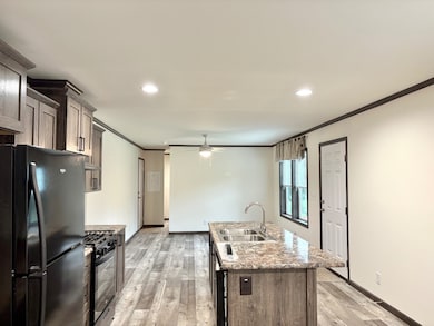 389 Tulip Ln E, Altoona, WI 54720 - photo 6