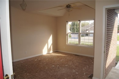 1641 N Oakmont Ave, Greensburg, IN 47240 - photo 7