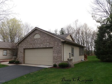 8763 Lindsey Ln SW unit 42, Byron Center, MI 49315 - photo 3