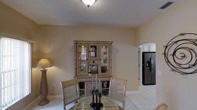 Formal Dining