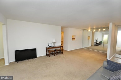29 Village Ln unit 29, Mount Laurel, NJ 08054 - photo 4