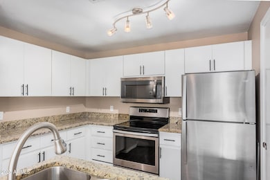 5302 E Van Buren St unit 2024, Phoenix, AZ 85008 - photo 2