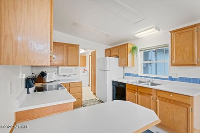 7018CottageWay-11
