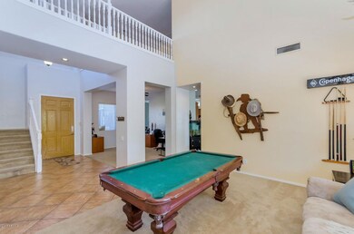2103 N Rascon Loop-large-005-26-Living R