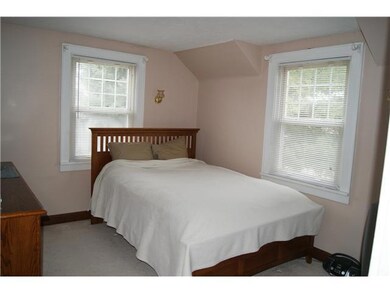 569 Wiltshire Rd, Columbus, OH 43204 - photo 7