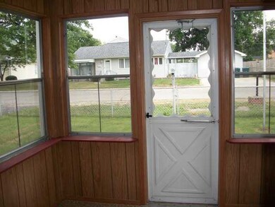 1607 S Biltmore Ave, Muncie, IN 47302 - photo 3