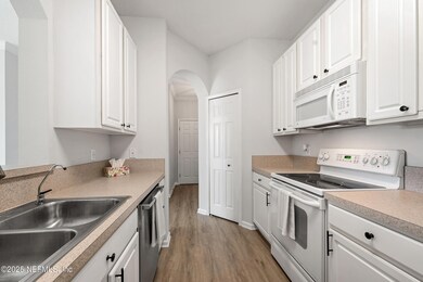 3_7801 point meadows dr unit 2307 edit-8