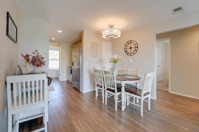 Dining Room - Breakfast Nook