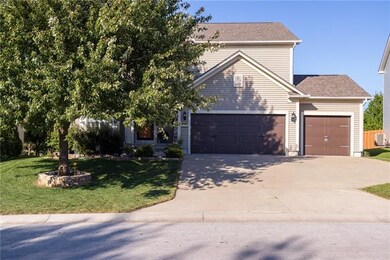 1220 SW Sapperton Rd, Raymore, MO 64083 - photo 3