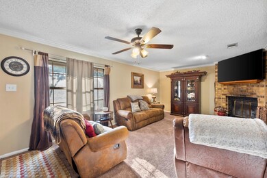 1029 Hidden Hills Dr, Corsicana, TX 75110 - photo 4