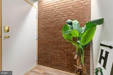 5685 Harpers Farm Rd unit D, Columbia, MD 21044 - photo 2