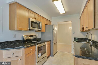 18205 Rolling Meadow Way unit 221, Olney, MD 20832 - photo 5