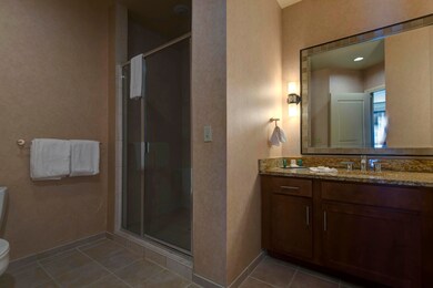 Hilton Hotel room (4)
