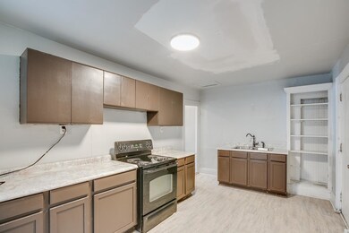 207 W Garfield Ave, Elkhart, IN 46516 - photo 4