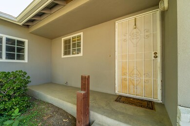 1482 N Sampson St-8