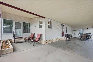 36839 Kimela Ave, Zephyrhills, FL 33542 - photo 7