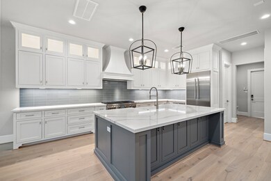 1247 Richelieu Ln, Houston, TX 77018 - photo 4