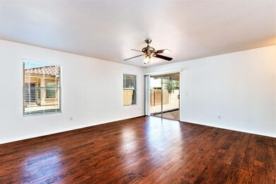 1384 S Wagon Wheel Ct unit III, Chandler, AZ 85286 - photo 4