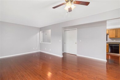 6 Village Ct, West Warwick, RI 02893 - photo 6