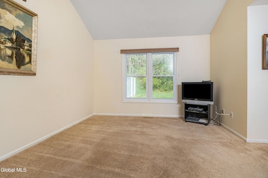 1130 Spearhead Dr, Schenectady, NY 12302 - photo 5