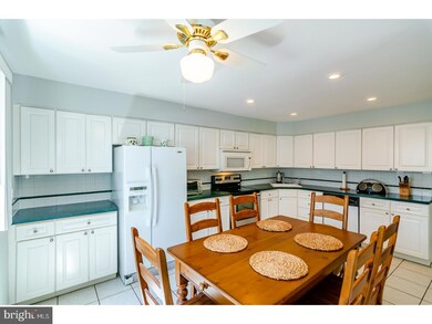 2209 Rhonda Rd, Broomall, PA 19008 - photo 6