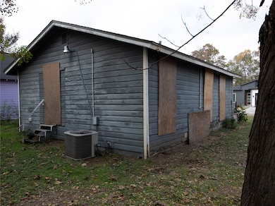 3818 Penelope St, Dallas, TX 75210 - photo 5