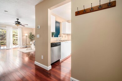 08_5637 Wigmore Dr