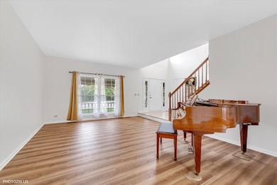 1034 Heather Ct, Fox River Grove, IL 60021 - photo 3