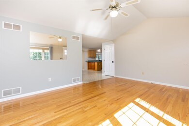 319 Lake St, Nashua, NH 03060 - photo 6