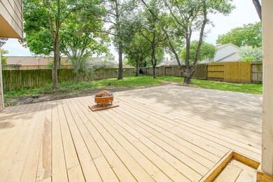 8507 Pearl Lake Dr, Houston, TX 77095 - photo 5