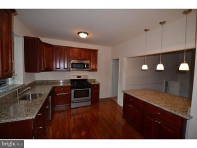 319 W Providence Rd, Aldan, PA 19018 - photo 6