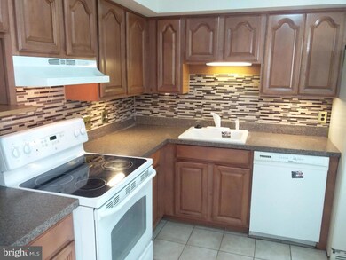 54 Whitebirch Ct, Lumberton, NJ 08048 - photo 5