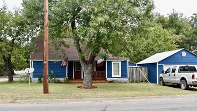 1401 Truelove St, Gainesville, TX 76240 - photo 3