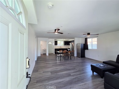 720 W Cherry St, Compton, CA 90222 - photo 2